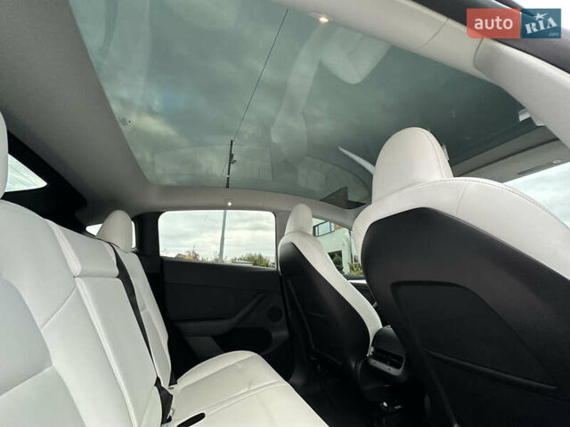 Чорний Тесла Model Y, об'ємом двигуна 0 л та пробігом 38 тис. км за 30799 $, фото 90 на Automoto.ua