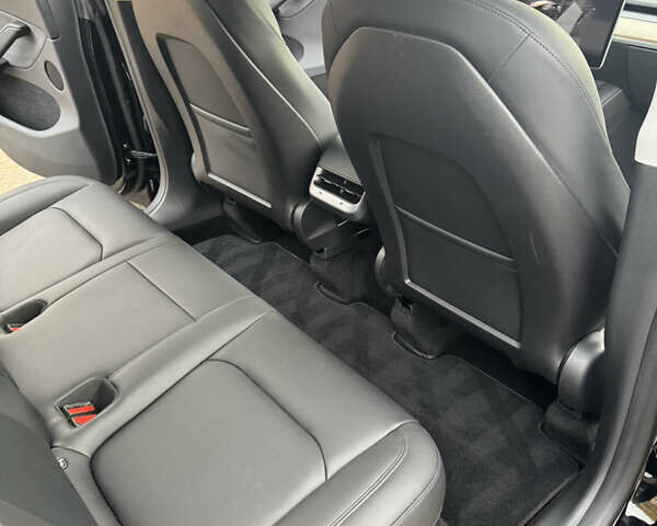 Черный Тесла Model Y, объемом двигателя 0 л и пробегом 16 тыс. км за 27000 $, фото 12 на Automoto.ua