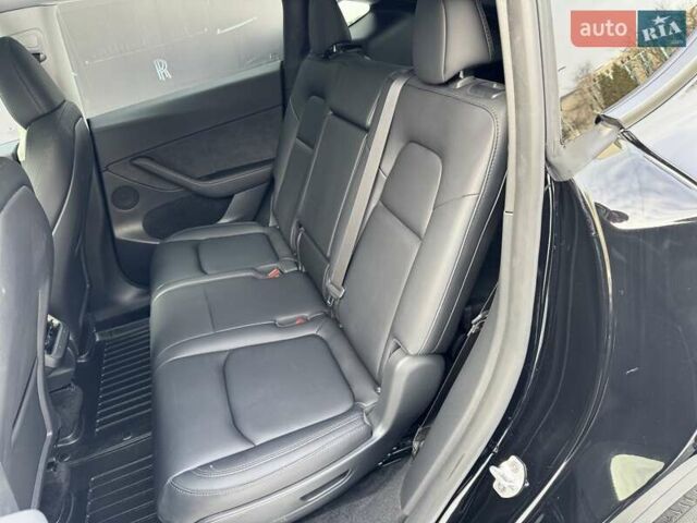 Черный Тесла Model Y, объемом двигателя 0 л и пробегом 1 тыс. км за 34900 $, фото 24 на Automoto.ua