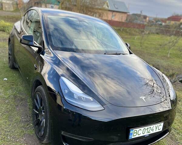 Черный Тесла Model Y, объемом двигателя 0 л и пробегом 36 тыс. км за 24500 $, фото 1 на Automoto.ua