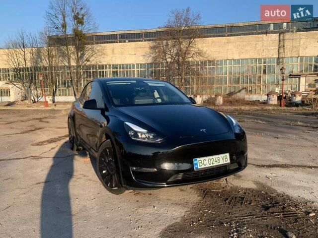 Черный Тесла Model Y, объемом двигателя 0 л и пробегом 25 тыс. км за 26500 $, фото 2 на Automoto.ua