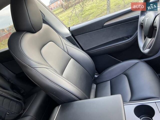 Черный Тесла Model Y, объемом двигателя 0 л и пробегом 36 тыс. км за 24500 $, фото 11 на Automoto.ua