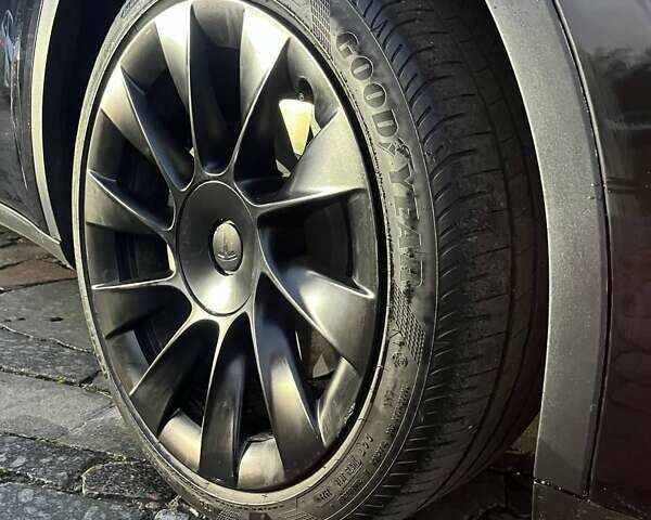 Чорний Тесла Model Y, об'ємом двигуна 0 л та пробігом 60 тис. км за 25950 $, фото 11 на Automoto.ua