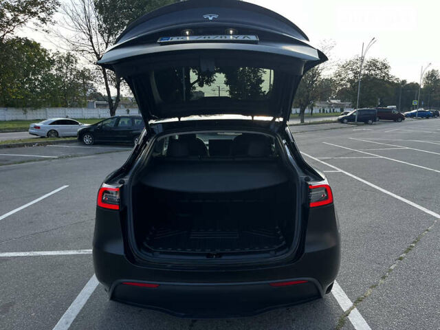 Черный Тесла Model Y, объемом двигателя 0 л и пробегом 32 тыс. км за 33900 $, фото 14 на Automoto.ua