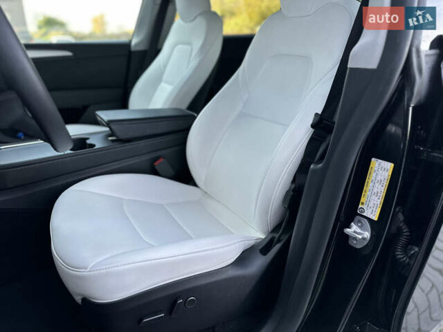 Тесла Model Y 2023 в Ровно на Automoto.ua Черный Тесла Model Y, объемом двигателя 0 л и пробегом 13 тыс. км за 28900 $, фото 14 на Automoto.ua