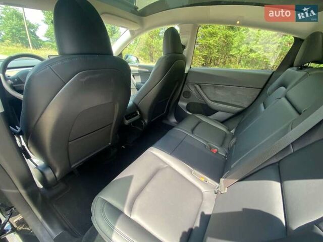 Черный Тесла Model Y, объемом двигателя 0 л и пробегом 6 тыс. км за 34000 $, фото 6 на Automoto.ua