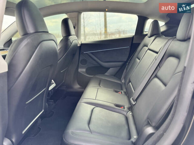Черный Тесла Model Y, объемом двигателя 0 л и пробегом 29 тыс. км за 27077 $, фото 32 на Automoto.ua