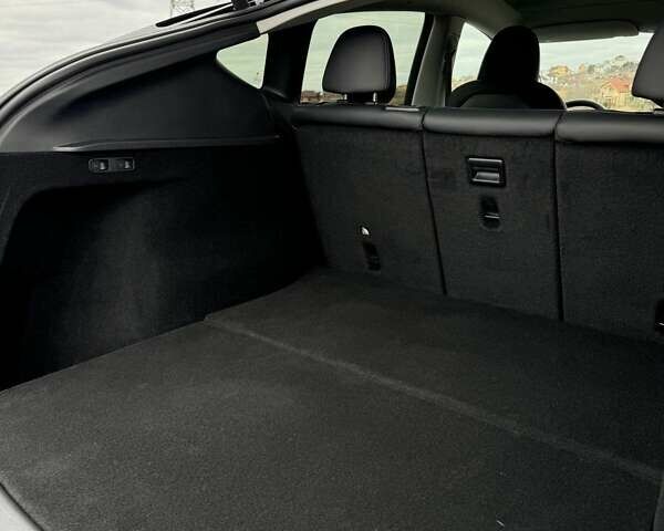 Черный Тесла Model Y, объемом двигателя 0 л и пробегом 10 тыс. км за 29800 $, фото 36 на Automoto.ua