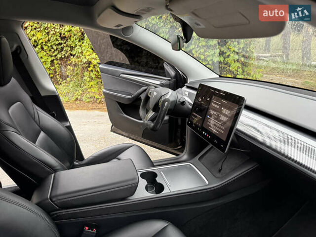 Чорний Тесла Model Y, об'ємом двигуна 0 л та пробігом 56 тис. км за 28700 $, фото 26 на Automoto.ua