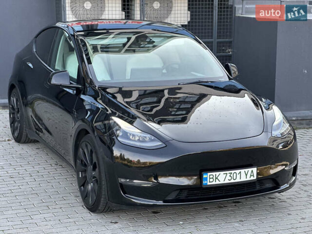 Тесла Model Y 2023 в Ровно на Automoto.ua Черный Тесла Model Y, объемом двигателя 0 л и пробегом 13 тыс. км за 28900 $, фото 7 на Automoto.ua