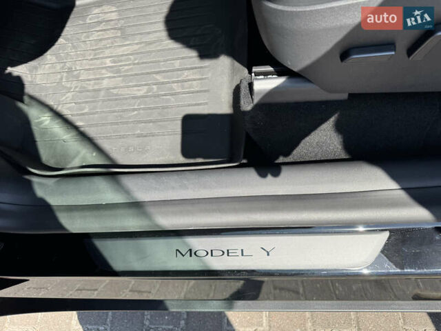 Чорний Тесла Model Y, об'ємом двигуна 0 л та пробігом 28 тис. км за 33000 $, фото 36 на Automoto.ua