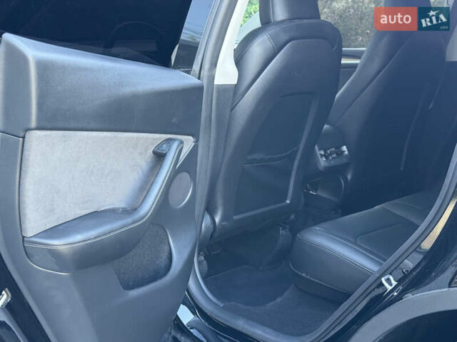 Черный Тесла Model Y, объемом двигателя 0 л и пробегом 36 тыс. км за 26800 $, фото 14 на Automoto.ua