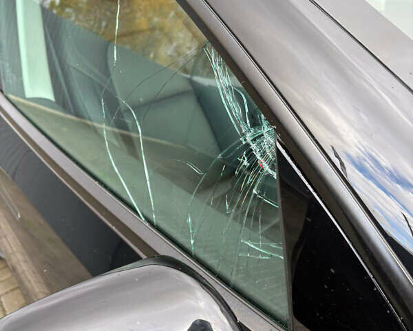 Черный Тесла Model Y, объемом двигателя 0 л и пробегом 59 тыс. км за 18900 $, фото 9 на Automoto.ua