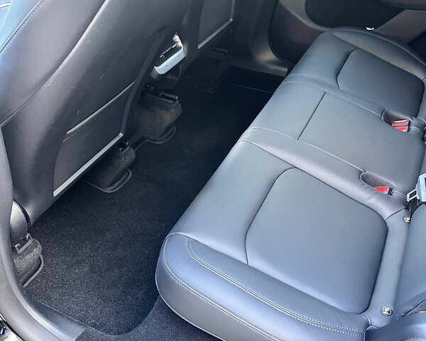 Черный Тесла Model Y, объемом двигателя 0 л и пробегом 35 тыс. км за 26500 $, фото 5 на Automoto.ua