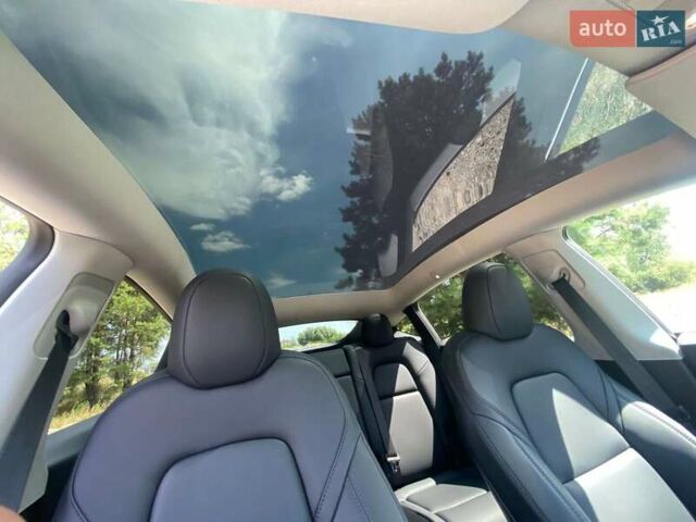 Черный Тесла Model Y, объемом двигателя 0 л и пробегом 6 тыс. км за 34000 $, фото 13 на Automoto.ua