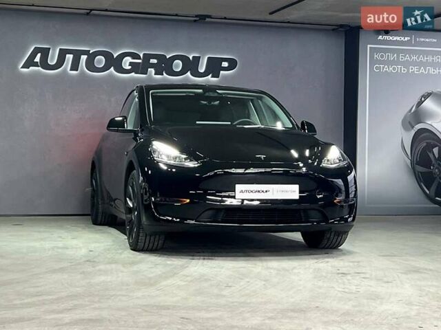 Черный Тесла Model Y, объемом двигателя 0 л и пробегом 5 тыс. км за 32000 $, фото 1 на Automoto.ua