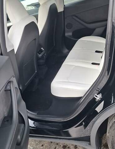 Черный Тесла Model Y, объемом двигателя 0 л и пробегом 27 тыс. км за 31300 $, фото 14 на Automoto.ua
