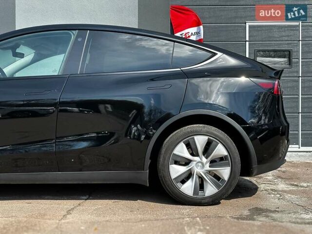 Чорний Тесла Model Y, об'ємом двигуна 0 л та пробігом 105 тис. км за 31999 $, фото 5 на Automoto.ua