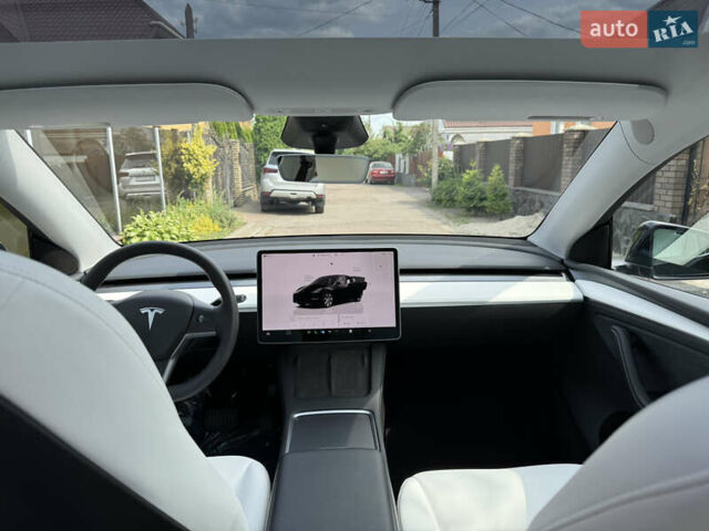 Черный Тесла Model Y, объемом двигателя 0 л и пробегом 28 тыс. км за 31500 $, фото 7 на Automoto.ua