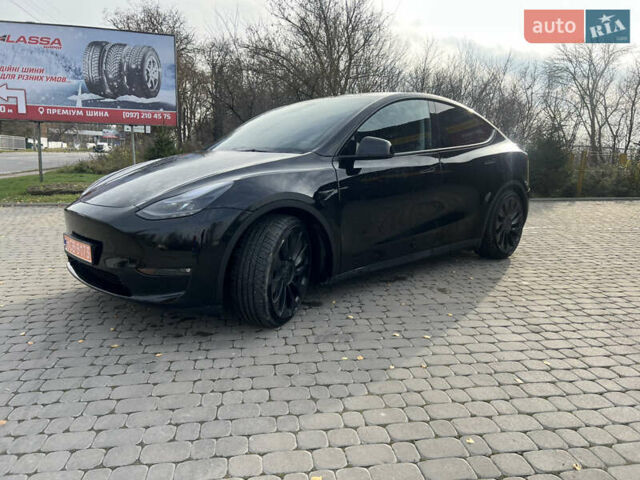 Черный Тесла Model Y, объемом двигателя 0 л и пробегом 25 тыс. км за 31500 $, фото 4 на Automoto.ua