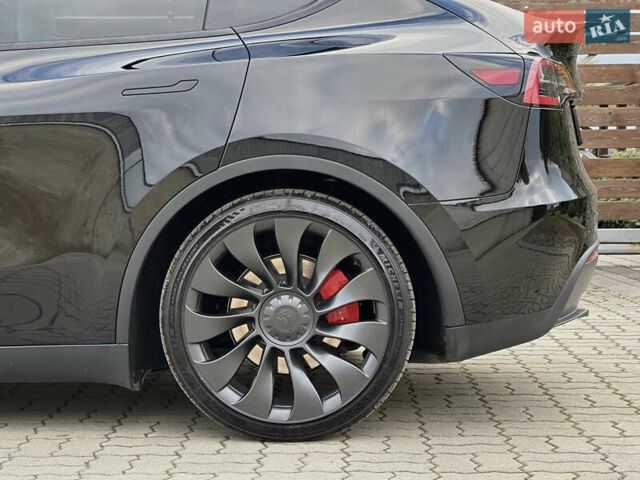 Чорний Тесла Model Y, об'ємом двигуна 0 л та пробігом 38 тис. км за 30799 $, фото 35 на Automoto.ua