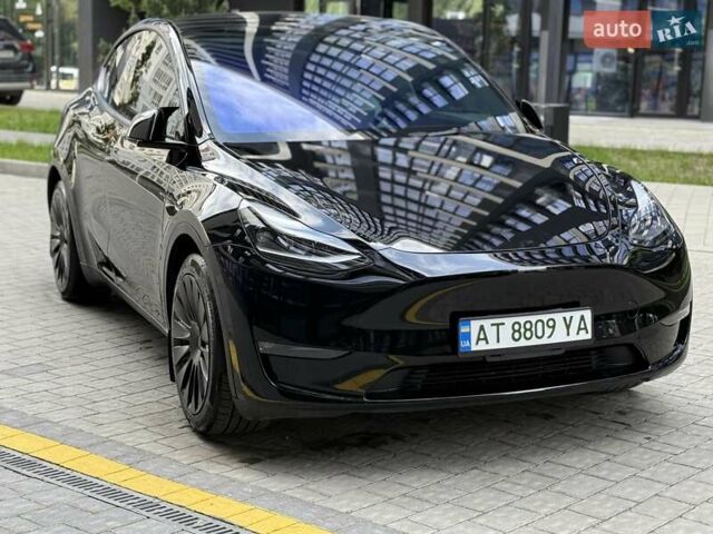 Черный Тесла Model Y, объемом двигателя 0 л и пробегом 28 тыс. км за 28990 $, фото 8 на Automoto.ua
