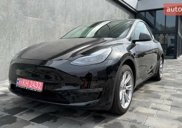 Чорний Тесла Model Y, об'ємом двигуна 0 л та пробігом 44 тис. км за 25500 $, фото 4 на Automoto.ua