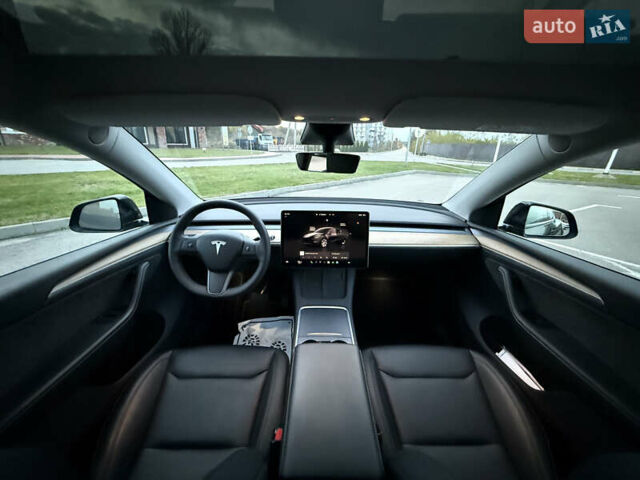 Черный Тесла Model Y, объемом двигателя 0 л и пробегом 67 тыс. км за 33490 $, фото 21 на Automoto.ua
