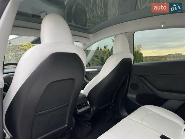 Чорний Тесла Model Y, об'ємом двигуна 0 л та пробігом 38 тис. км за 30799 $, фото 73 на Automoto.ua