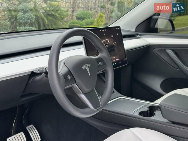 Чорний Тесла Model Y, об'ємом двигуна 0 л та пробігом 38 тис. км за 30799 $, фото 50 на Automoto.ua