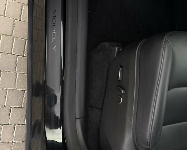 Чорний Тесла Model Y, об'ємом двигуна 0 л та пробігом 55 тис. км за 28100 $, фото 10 на Automoto.ua