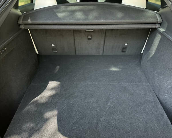 Черный Тесла Model Y, объемом двигателя 0 л и пробегом 30 тыс. км за 27900 $, фото 18 на Automoto.ua