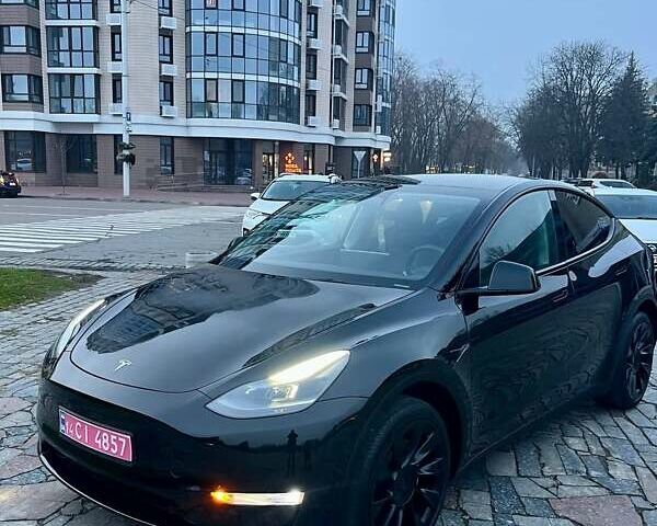 Чорний Тесла Model Y, об'ємом двигуна 0 л та пробігом 60 тис. км за 25950 $, фото 2 на Automoto.ua