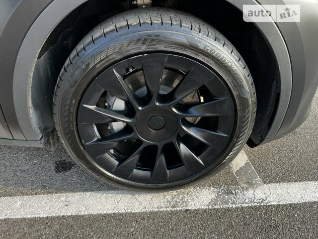 Черный Тесла Model Y, объемом двигателя 0 л и пробегом 32 тыс. км за 33900 $, фото 6 на Automoto.ua