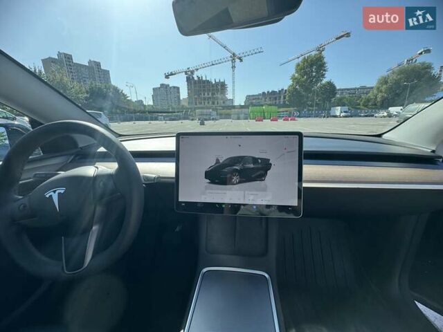 Черный Тесла Model Y, объемом двигателя 0 л и пробегом 23 тыс. км за 30500 $, фото 5 на Automoto.ua