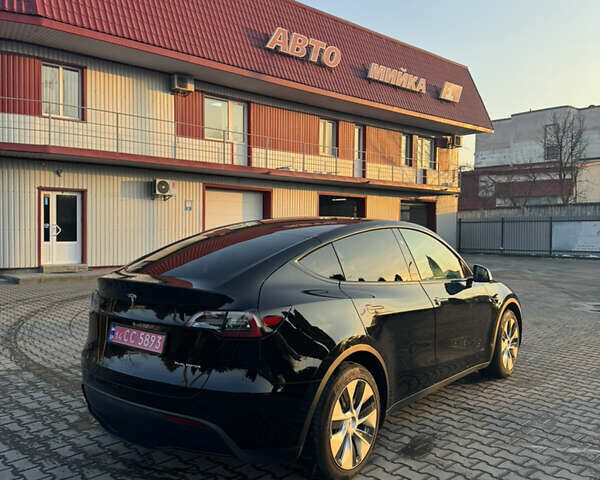 Черный Тесла Model Y, объемом двигателя 0 л и пробегом 11 тыс. км за 25500 $, фото 1 на Automoto.ua