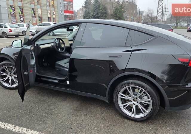 Черный Тесла Model Y, объемом двигателя 0 л и пробегом 49 тыс. км за 28900 $, фото 7 на Automoto.ua