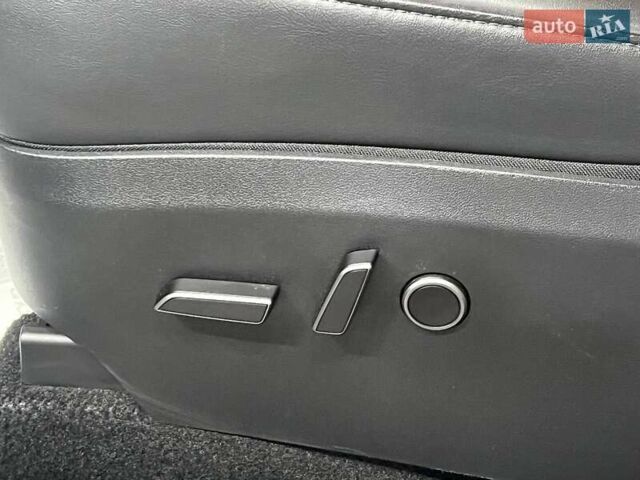 Черный Тесла Model Y, объемом двигателя 0 л и пробегом 5 тыс. км за 32000 $, фото 17 на Automoto.ua