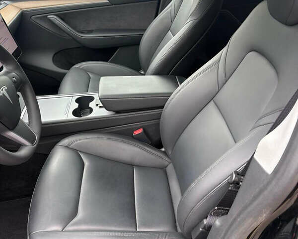 Чорний Тесла Model Y, об'ємом двигуна 0 л та пробігом 27 тис. км за 27399 $, фото 15 на Automoto.ua