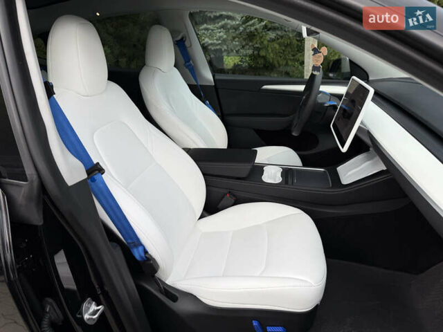 Черный Тесла Model Y, объемом двигателя 0 л и пробегом 32 тыс. км за 33700 $, фото 22 на Automoto.ua
