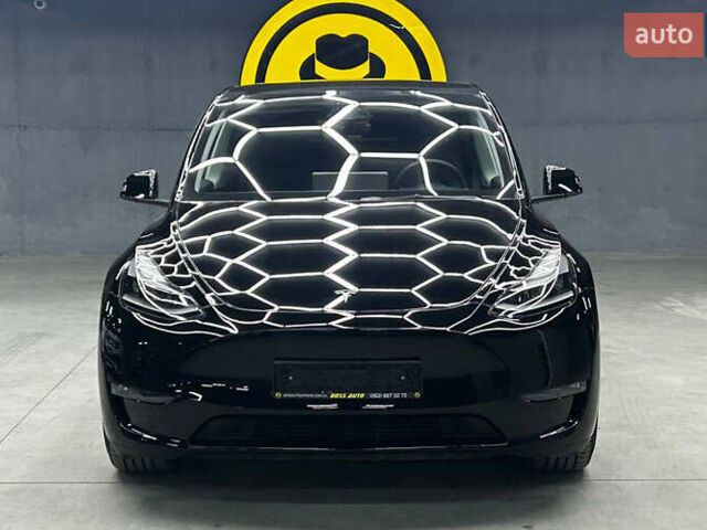 Черный Тесла Model Y, объемом двигателя 0 л и пробегом 1 тыс. км за 41500 $, фото 1 на Automoto.ua