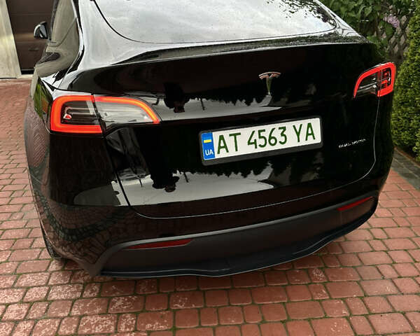 Черный Тесла Model Y, объемом двигателя 0 л и пробегом 8 тыс. км за 29900 $, фото 8 на Automoto.ua