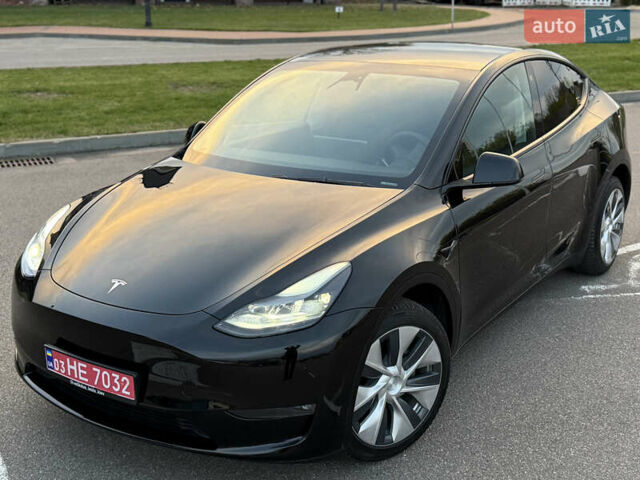 Черный Тесла Model Y, объемом двигателя 0 л и пробегом 67 тыс. км за 33490 $, фото 3 на Automoto.ua