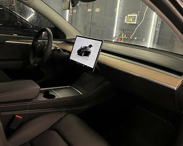 Черный Тесла Model Y, объемом двигателя 0 л и пробегом 71 тыс. км за 29000 $, фото 18 на Automoto.ua