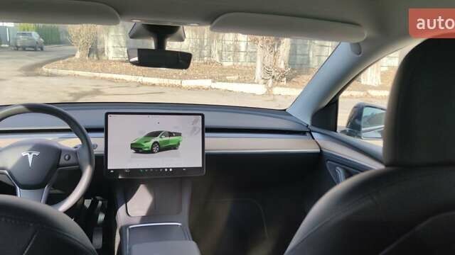 Черный Тесла Model Y, объемом двигателя 0 л и пробегом 30 тыс. км за 29000 $, фото 7 на Automoto.ua
