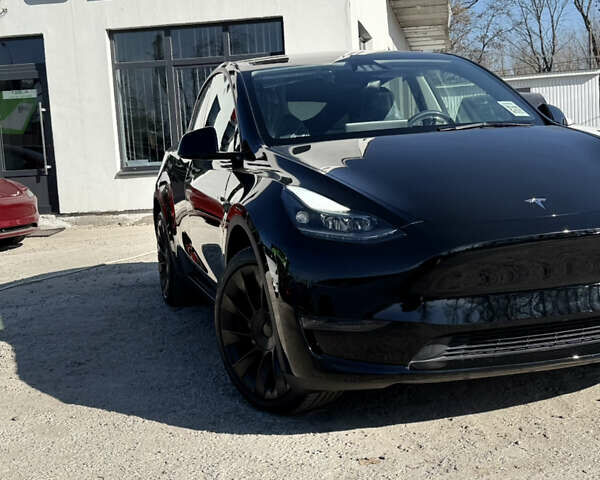 Черный Тесла Model Y, объемом двигателя 0 л и пробегом 1 тыс. км за 37500 $, фото 10 на Automoto.ua