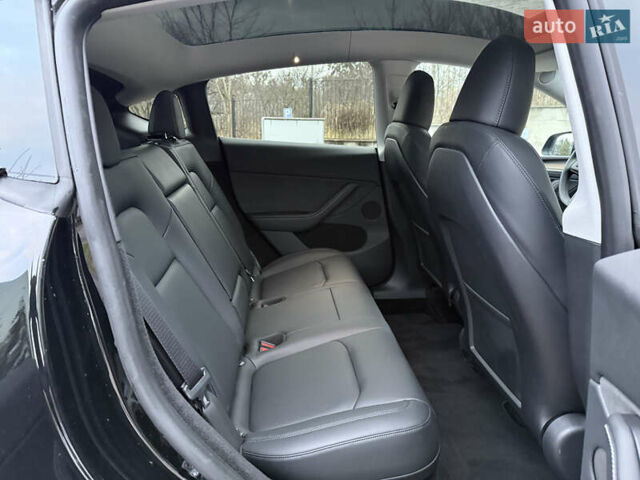 Черный Тесла Model Y, объемом двигателя 0 л и пробегом 19 тыс. км за 36500 $, фото 51 на Automoto.ua