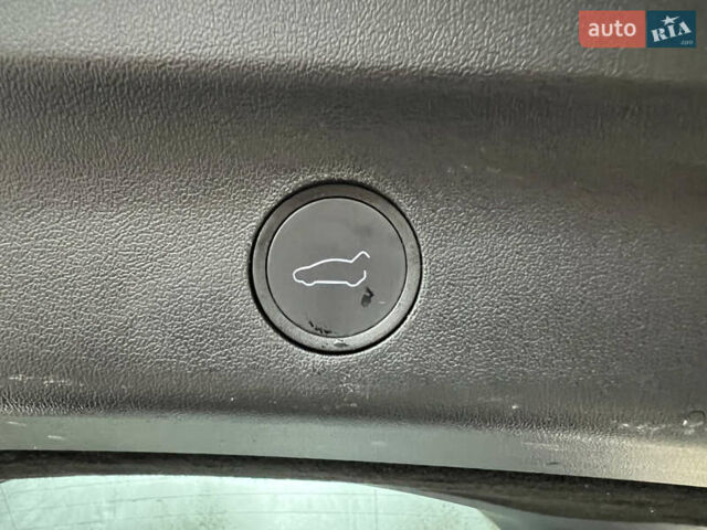 Черный Тесла Model Y, объемом двигателя 0 л и пробегом 71 тыс. км за 24400 $, фото 28 на Automoto.ua