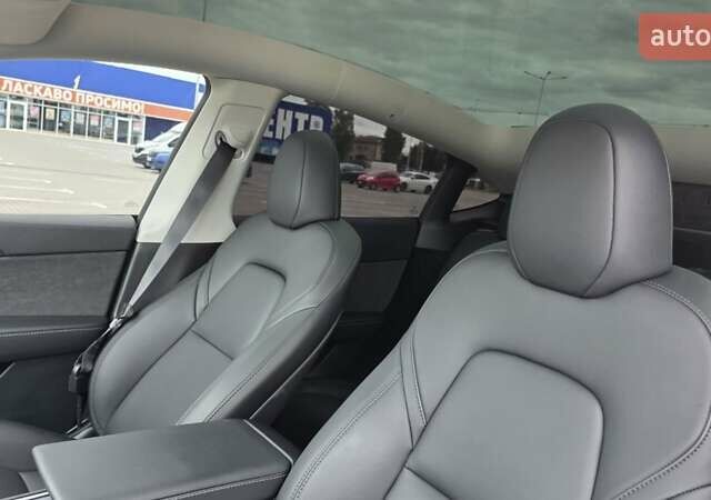 Черный Тесла Model Y, объемом двигателя 0 л и пробегом 16 тыс. км за 27200 $, фото 13 на Automoto.ua