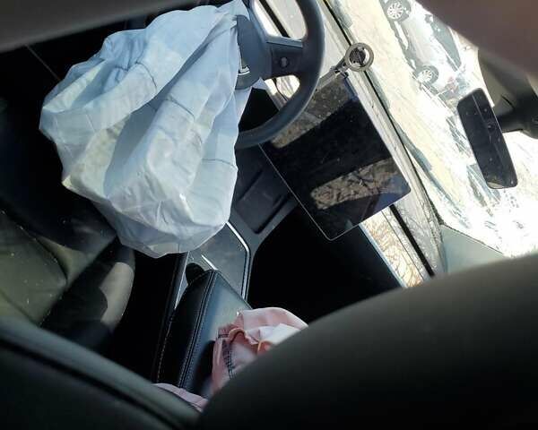 Чорний Тесла Model Y, об'ємом двигуна 0 л та пробігом 35 тис. км за 15000 $, фото 12 на Automoto.ua